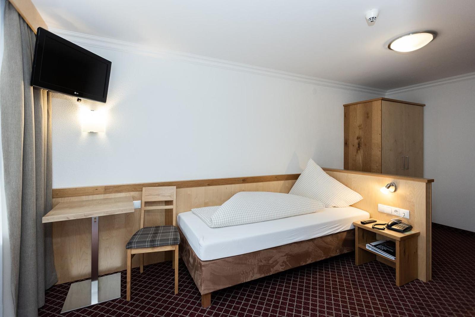 Hotel Garni Ehrenreich Sölden Buitenkant foto